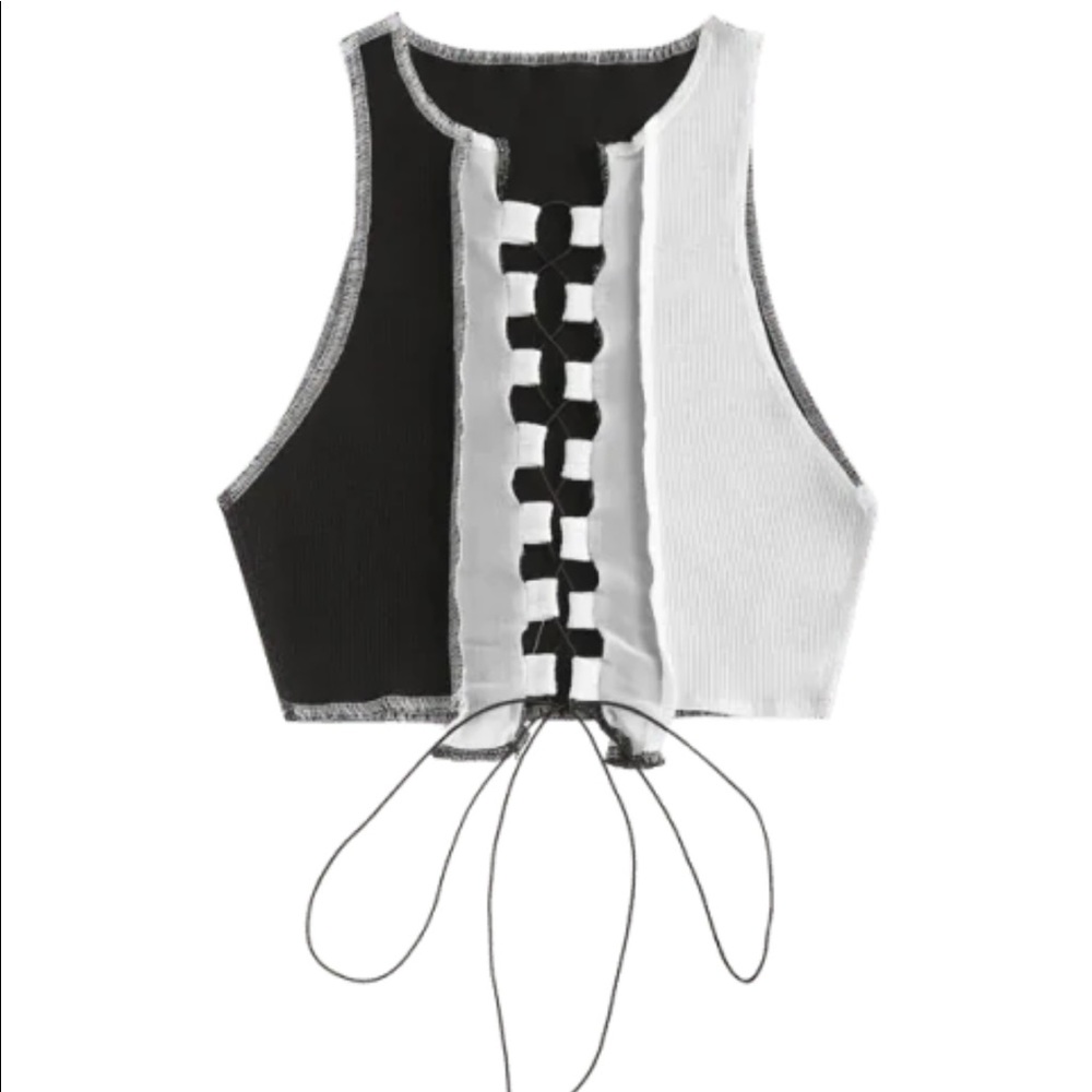 This is a brand new lace up tank top